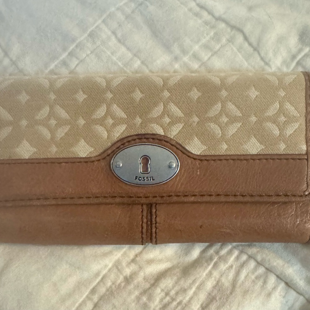 Fossil Brown and Tan Women's Wallet